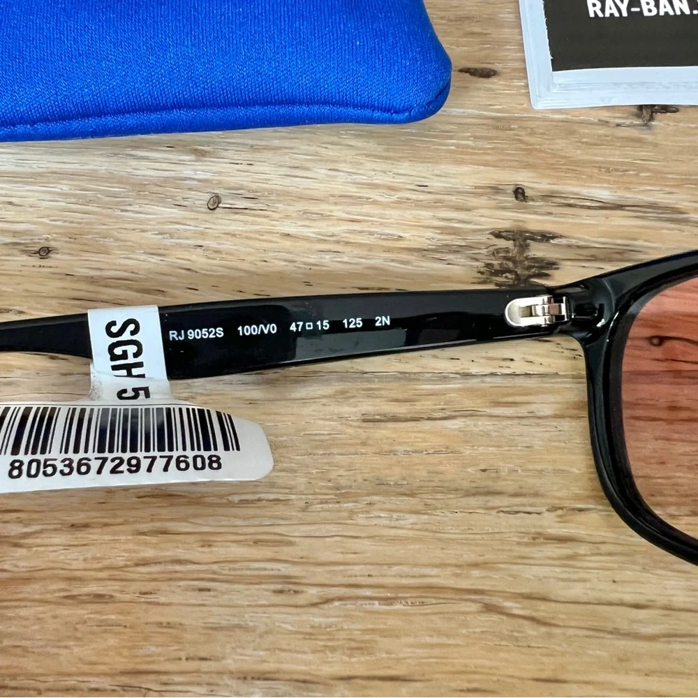 Ray-Ban Black Frame Sunglasses with Pink Lenses Missing Sticker In Picture